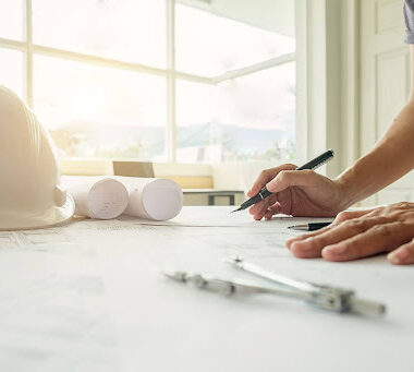 Quais as principais etapas de um projeto de construção?